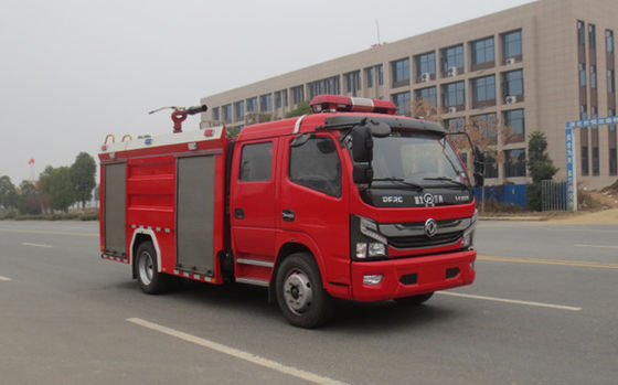 Dobra cena. Wóz strażacki Dongfeng o pojemności 5000 litrów, z 5-miejscowym silnikiem wysokoprężnym i manualną skrzynią biegów 4×2 w Internecie