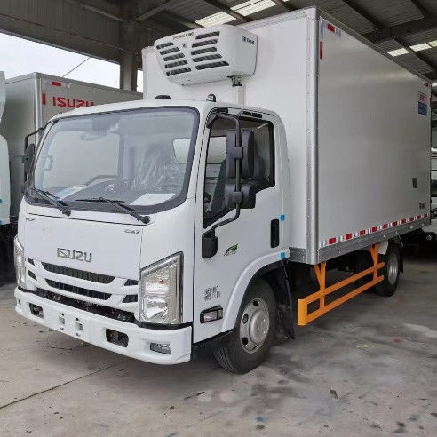 93KW 125HP Isuzu Chłodniczy Van Diesel 4×2 Isuzu Zamrażarka 0