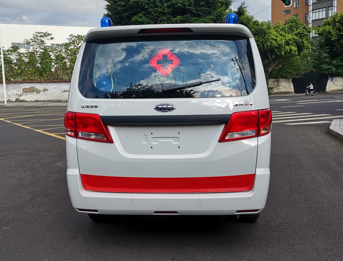 5.2m Ambulans medyczny, benzyna, 4x2 tylne napędy 2