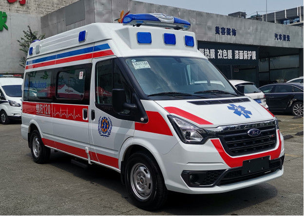 9 miejsc, karetka, Ford Transit Custom. 3