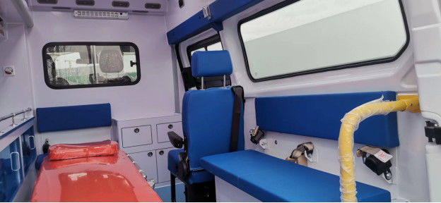 Biała Ford Transit Ambulance 8 miejsc Ambulans medyczny benzynowy 5