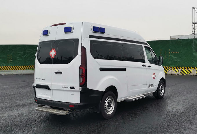 Ford Transit Ambulans Medyczny Benzyna 8 miejsc Ford Transit Box Ambulans 2