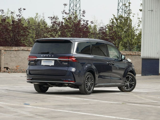 Roewe Wielki Minivan MPV Vans Benzyna 7 miejsc 4x2 Automatyczna skrzynia biegów 2