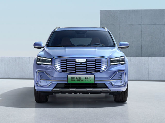 Plug In Hybrid SUV Pojazd Samochód Off Road Samochody benzynowe 1
