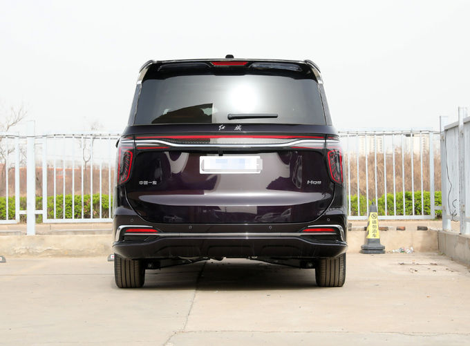 Czarny Hongqi 7-osobowy minivan MPV Luxury Business Reception Car 3