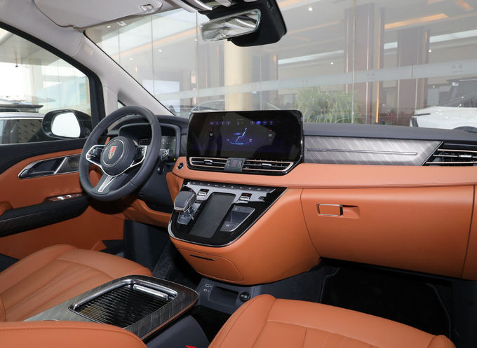 Czarny Hongqi 7-osobowy minivan MPV Luxury Business Reception Car 6