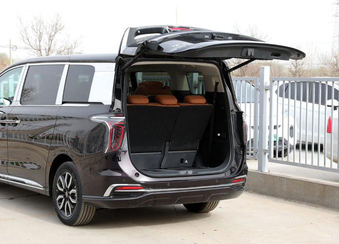 7 miejsc Hongqi HQ9 Pojazd Samochód Recepcja 8 prędkości 4