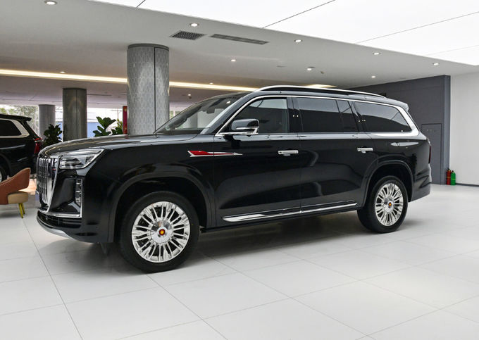 Hongqi S7 Duży samochód luksusowy Samochód 6-osobowy 4-osobowy SUV Benzyna 3