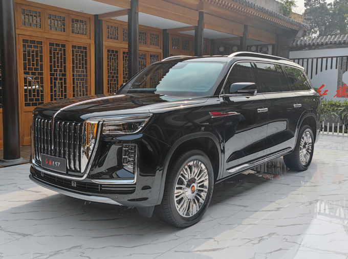 Hongqi S7 Sport Utility Vehicle 6-osobowy 4-osobowy SUV benzynowy 0