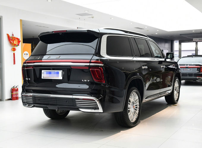 Hongqi S7 Sport Utility Vehicle 6-osobowy 4-osobowy SUV benzynowy 4