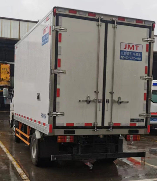 Jiangling Cargo Van Refrigeration Diesel tylny napęd 4×2 skrzynia biegów ręcznej 1