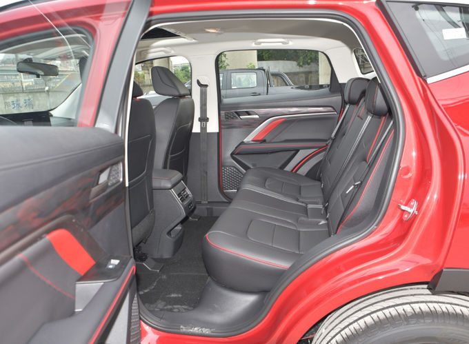 Great Wall Haval H6 Samochody z napędem benzynowym Przednie koło napędowe Srebro 9