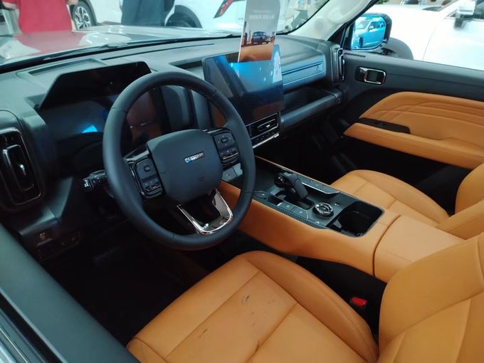 Black Great Wall Haval Raptor Plug In Extended Range Hybrid Off Road SUV 6