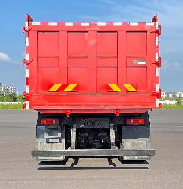 Cztery osi Diesel 3 miejsc Ładunkowy ciężarówka 20M2 8,9 Metry tylne napęd ręczny 8×4 1