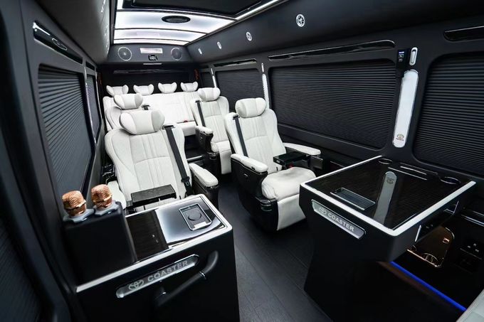 Toyota Coaster 12-osobowy autobus turystyczny benzynowy z tylnym napędem 4×2 skrzynia biegów ręcznej 8